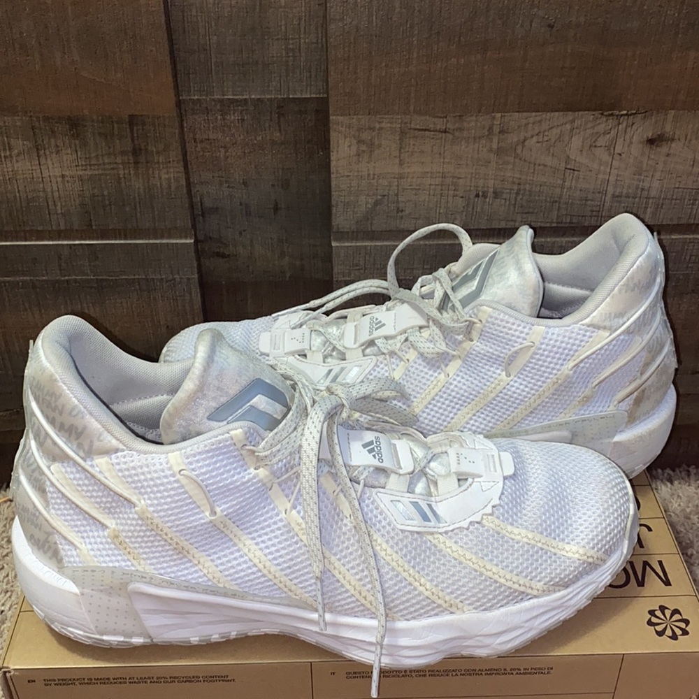Adidas Dame 7